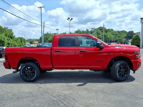 New 2026 RAM 2500 Big Horn AWD/4WD image 2