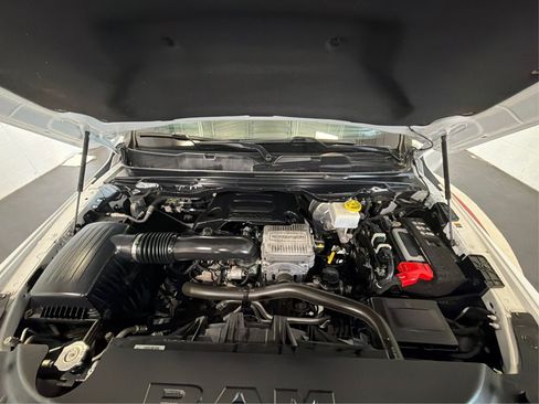 Used 2024 RAM 1500 Big Horn AWD/4WD image 11