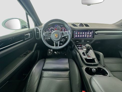 Certified 2022 Porsche Cayenne Coupe image 25
