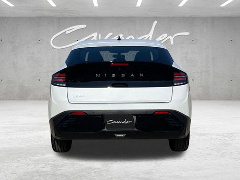 New 2026 Nissan Leaf SV+ w/ Floor Mat Package (SV+) FWD image 16