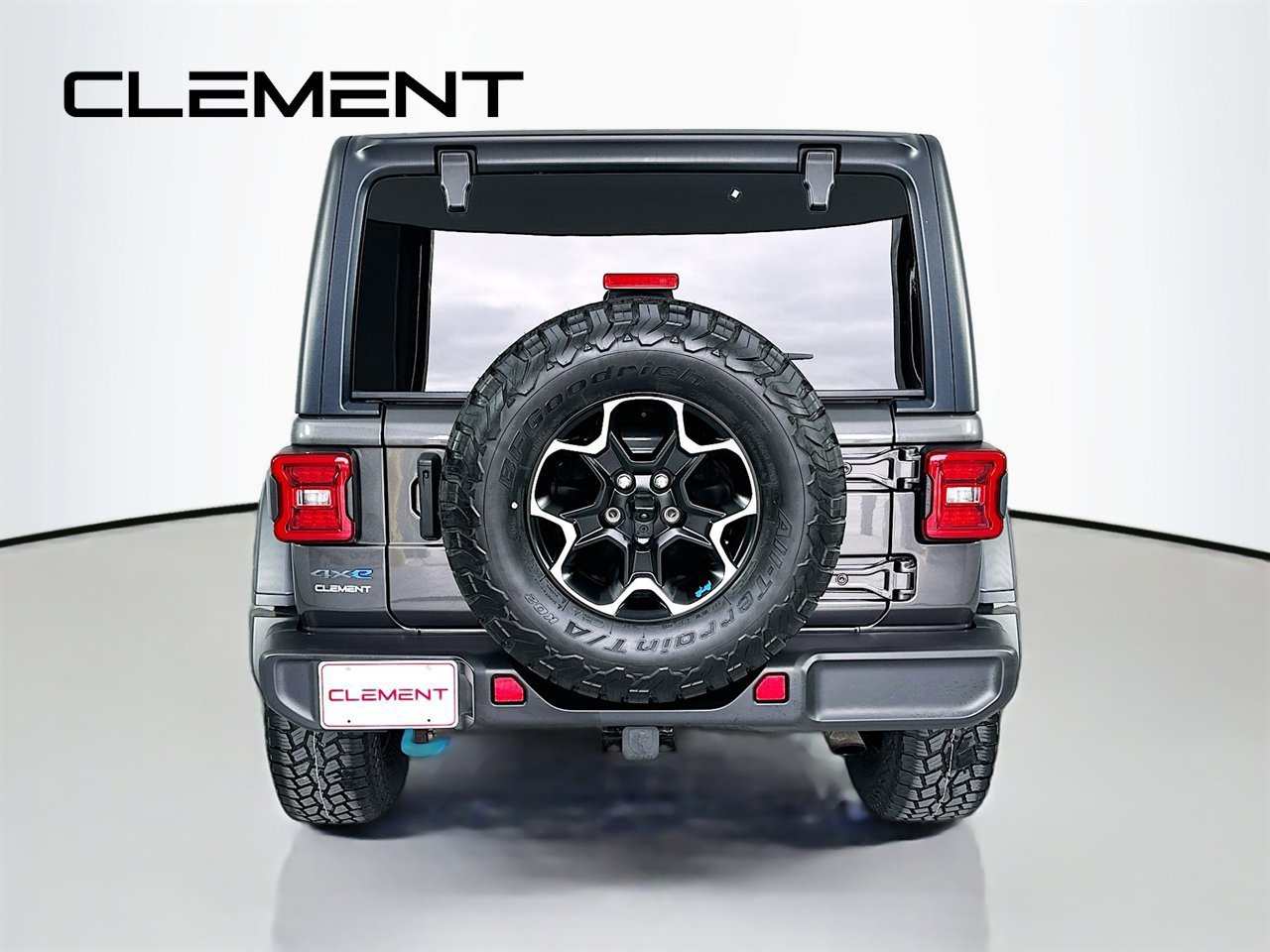 Used 2022 Jeep Wrangler Unlimited Rubicon 4xe w/ Dual Top Group AWD/4WD image 8