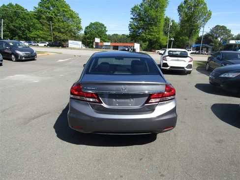 Used 2015 Honda Civic SE image 7