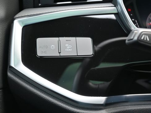 Used 2020 Audi Q3 2.0T Premium Plus w/ Premium Plus Package AWD/4WD image 49