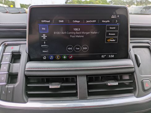 Used 2021 Chevrolet Tahoe RST w/ Luxury Package AWD/4WD image 22