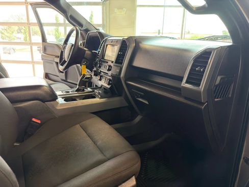 Used 2018 Ford F150 XLT w/ Equipment Group 302A Luxury AWD/4WD image 20