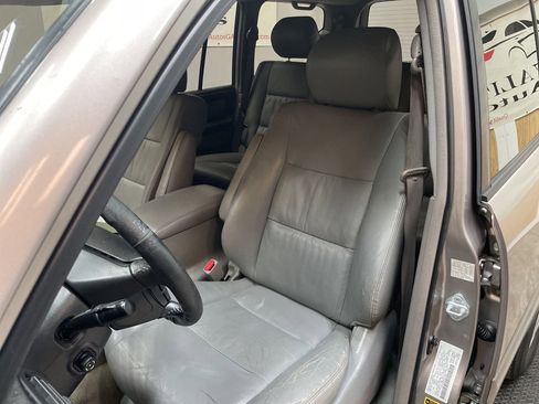 Used 2003 Toyota Land Cruiser image 18