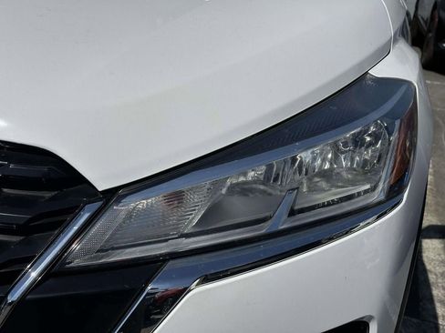 Used 2021 Nissan Kicks S image 8