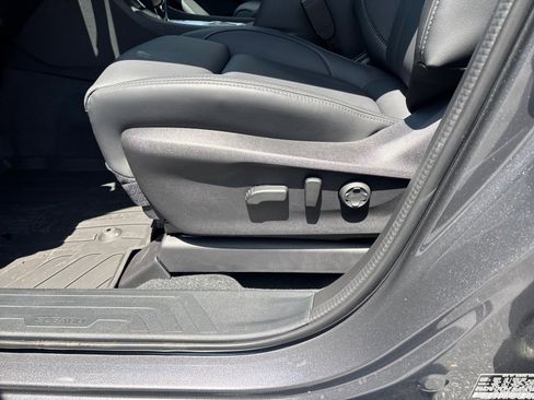 New 2026 Subaru Ascent Limited AWD/4WD image 12