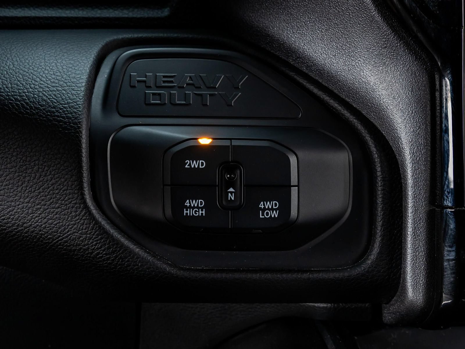 Used 2025 RAM 3500 Laramie AWD/4WD image 20