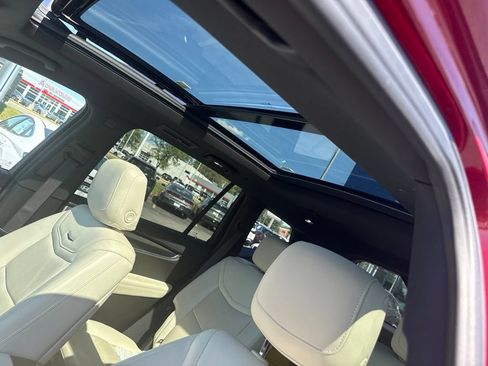 Used 2023 Cadillac XT6 Sport w/ LPO, Onyx Lite Package AWD/4WD image 2