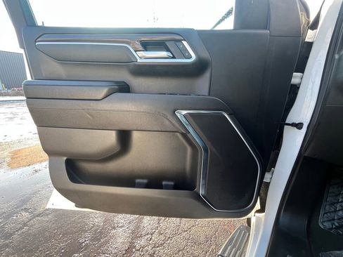 Used 2023 Chevrolet Silverado 1500 RST image 8