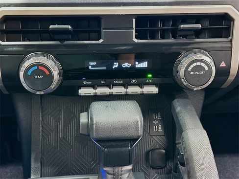 Used 2025 Toyota Tacoma SR image 15