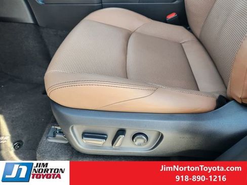 New 2026 Toyota 4Runner Limited image 19