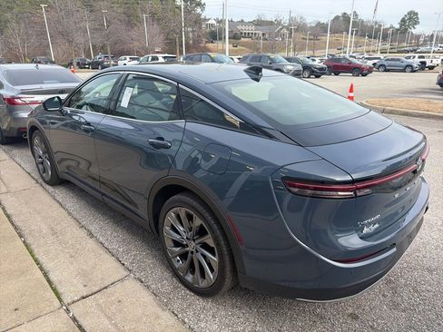 Used 2025 Toyota Crown Limited w/ Advanced Technology Package image 2