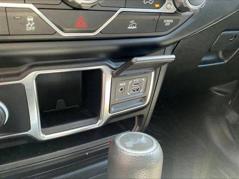 Used 2023 Jeep Wrangler Unlimited Sport AWD/4WD image 16