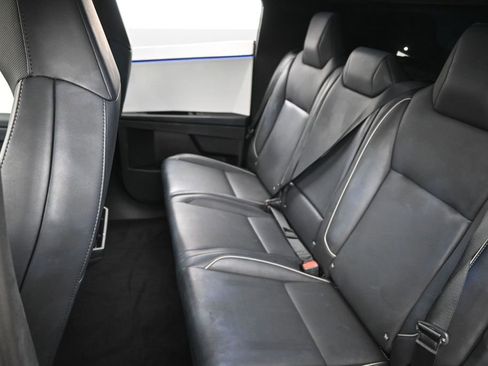 Used 2024 Tesla Cybertruck AWD Crew Cab image 28