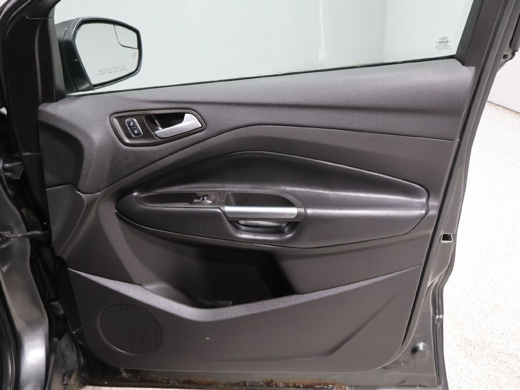 Used 2019 Ford Escape SEL AWD/4WD image 30