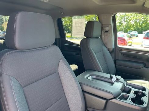 Used 2023 Chevrolet Silverado 1500 RST AWD/4WD image 30
