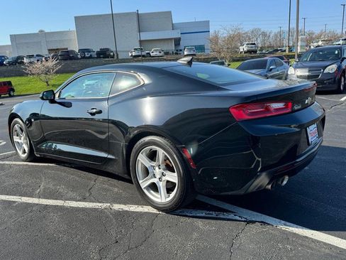 Used 2017 Chevrolet Camaro LT w/ Technology Package image 5