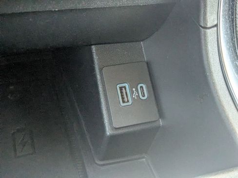 Used 2024 Ford Edge Titanium image 24