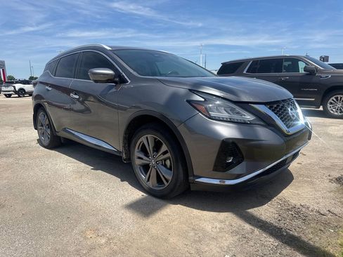 Used 2019 Nissan Murano Platinum w/ Cargo Package FWD image 3