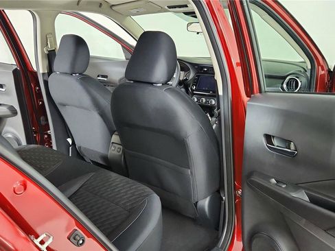 Used 2023 Nissan Kicks SV image 34