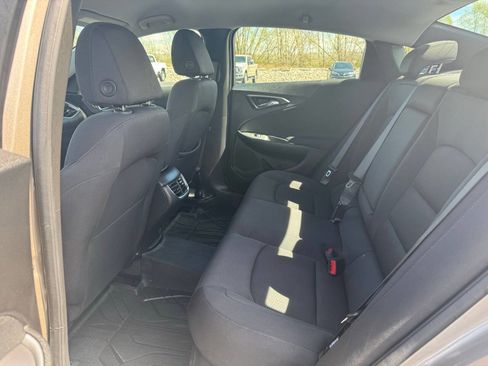 Used 2025 Chevrolet Malibu LT FWD image 28