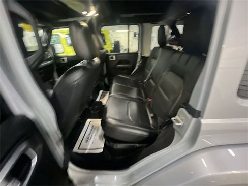 Used 2023 Jeep Wrangler Unlimited Sahara w/ Cold Weather Group image 22