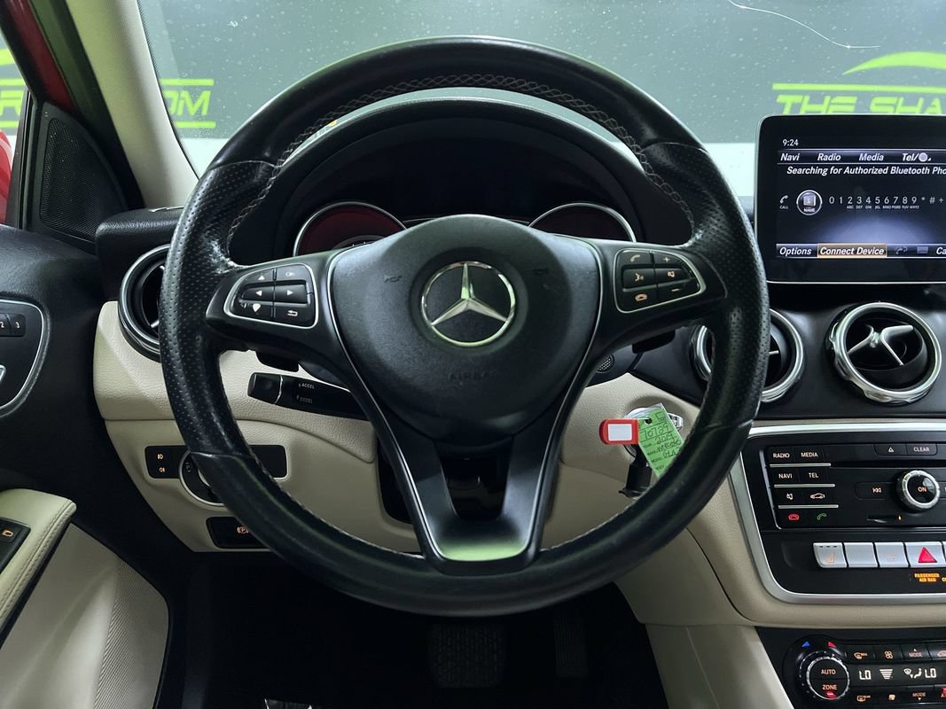 Used 2019 Mercedes-Benz GLA 250 w/ Premium Package image 20