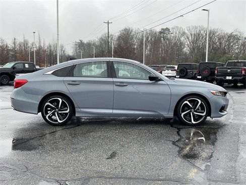 Used 2022 Honda Accord Sport image 6