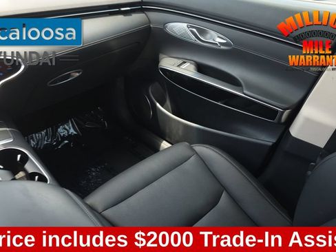 Used 2025 Genesis GV70 2.5T AWD/4WD image 29