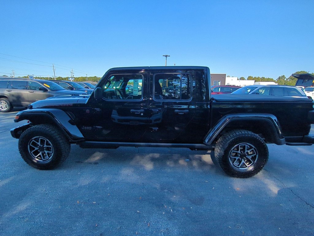 New 2027 Jeep Gladiator Rubicon AWD/4WD image 7