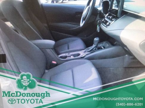 Used 2024 Toyota Corolla LE FWD image 7