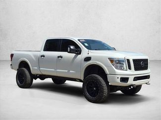 Used 2017 Nissan Titan PRO-4X AWD/4WD video 3
