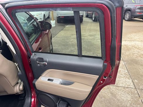 Used 2016 Jeep Compass High Altitude image 17