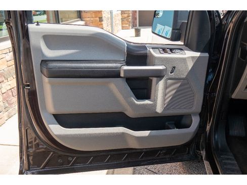 Used 2019 Ford F150 XLT AWD/4WD image 10