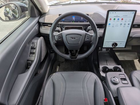 Used 2024 Ford Mustang Mach-E Premium image 15