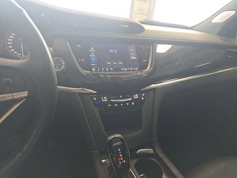 Used 2024 Cadillac XT6 Premium Luxury AWD/4WD image 33