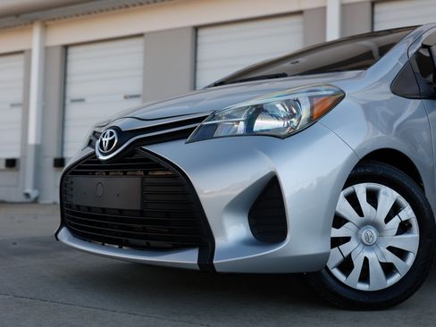Used 2016 Toyota Yaris L image 30