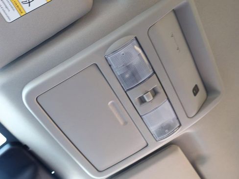 New 2026 Nissan Frontier S image 17