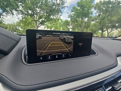 Used 2023 Acura MDX FWD image 22