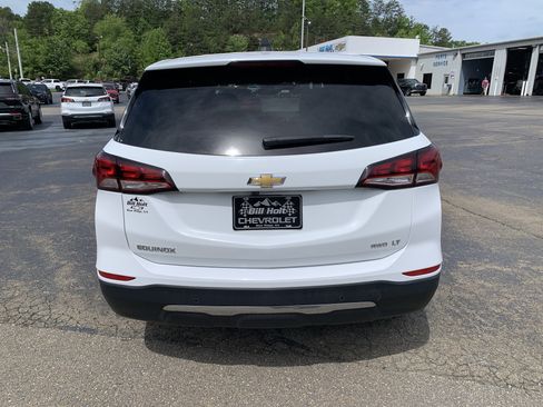 Used 2024 Chevrolet Equinox LT AWD/4WD image 4