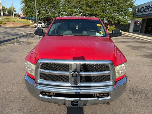 Used 2018 RAM 2500 Tradesman w/ Chrome Appearance Group image 10