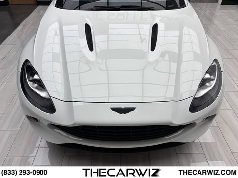 Used 2021 Aston Martin DBX AWD/4WD image 12