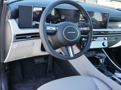 New 2026 Hyundai Tucson SEL image 9