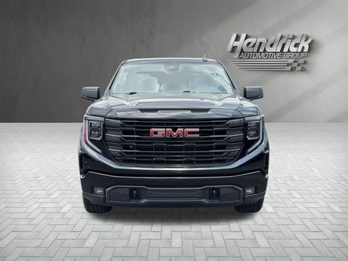 Used 2024 GMC Sierra 1500 Elevation w/ X31 Off-Road Package AWD/4WD image 3