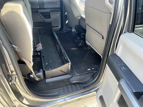 Used 2017 Ford F250 XLT AWD/4WD image 7