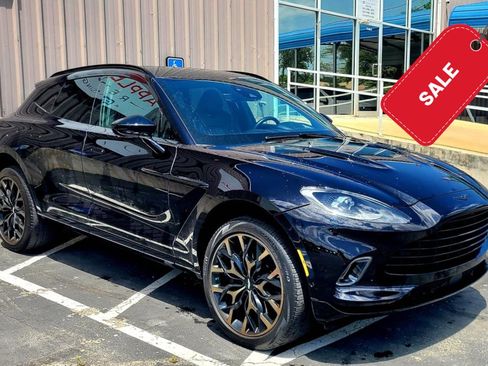 Used 2022 Aston Martin DBX AWD/4WD image 1