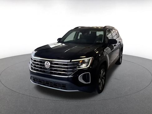 Used 2025 Volkswagen Atlas SE image 10