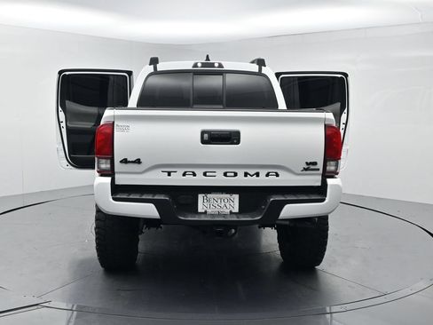 Used 2022 Toyota Tacoma SR AWD/4WD image 27